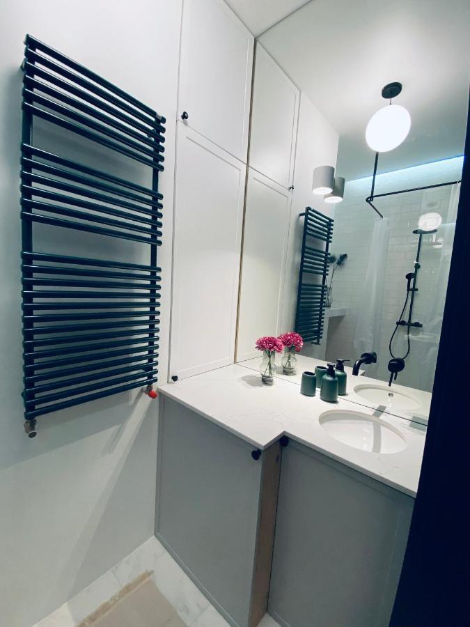 1 Syp, Kawa Vertuo, Kosmetyki Ada, 3 Min Metro Wilenska, By Visitwarsaw Apartments Exterior photo